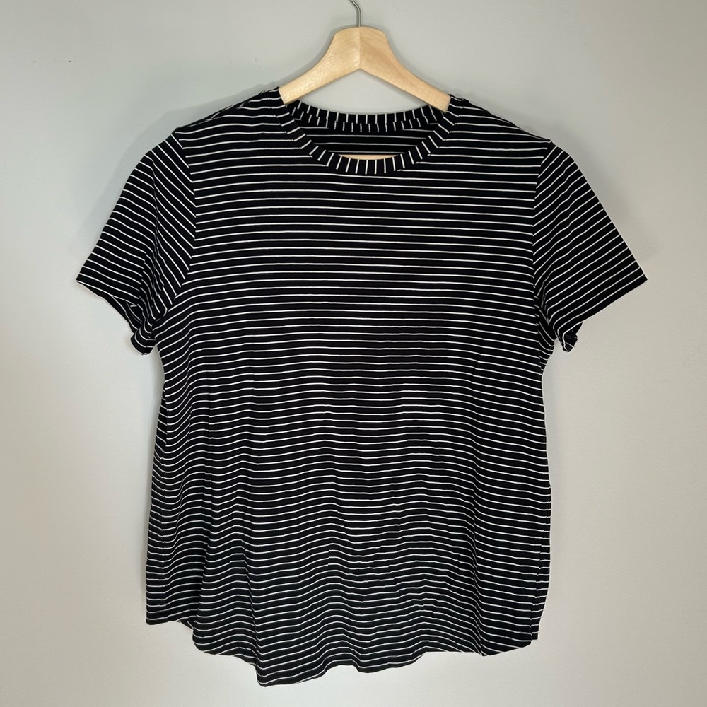 Lululemon Love Curved-Hem Crewneck T-Shirt size 10